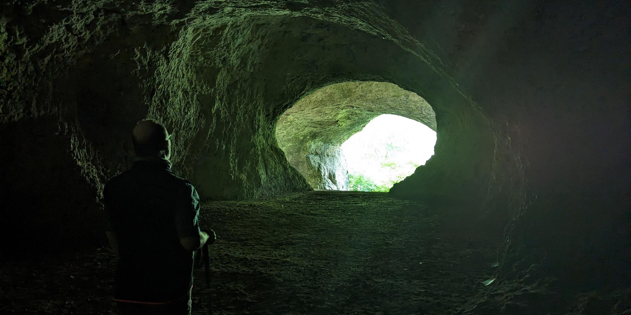 'Einsam sein' (Ludwigshöhle, Fränkische Schweiz)