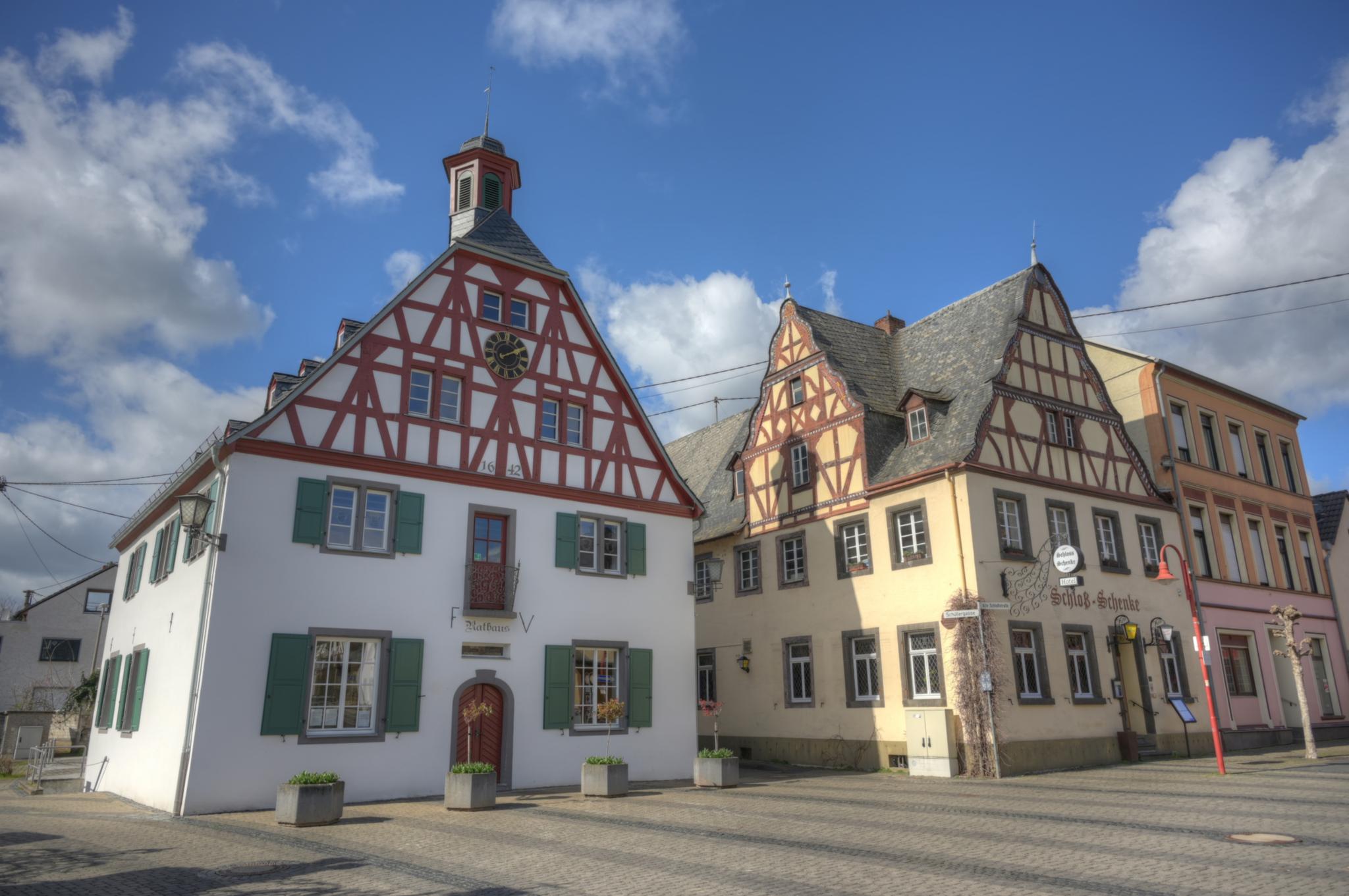 Altes Rathaus und Schänke in NR-Engers